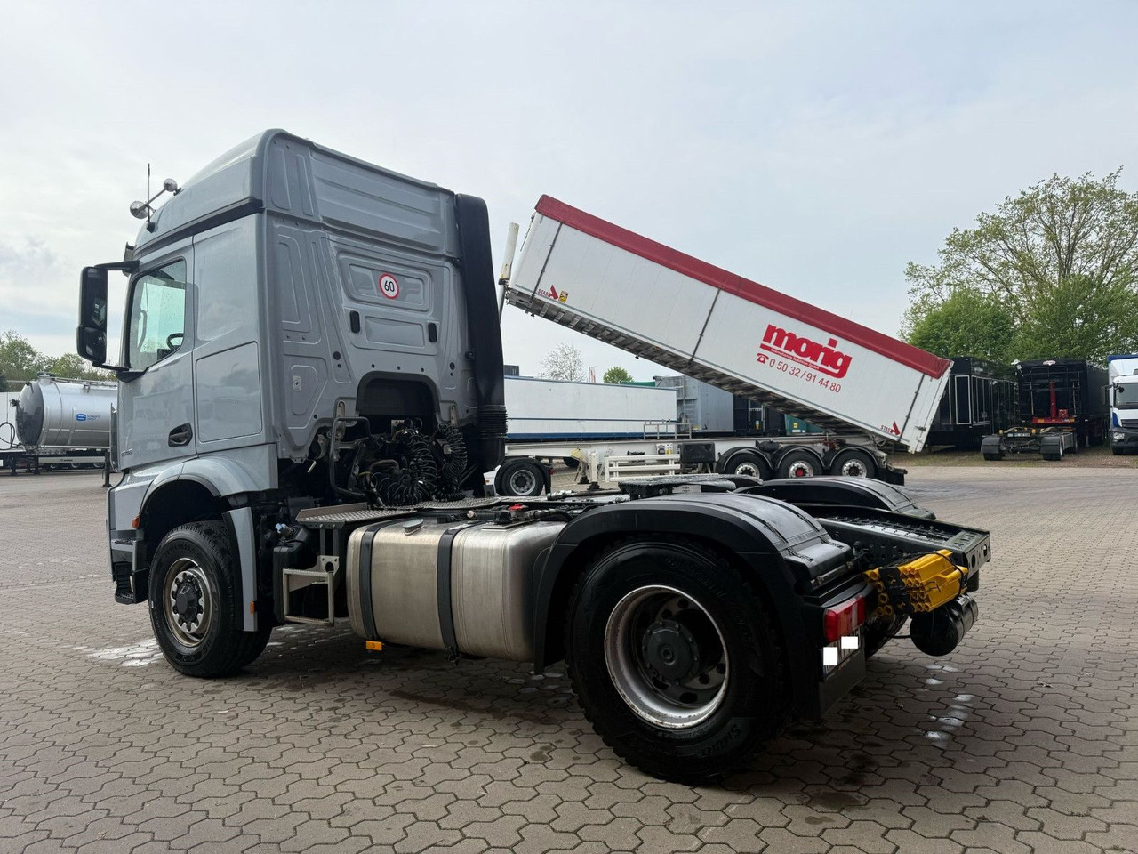 Mercedes-Benz Arocs 1848 4x4 HAD Allrad mit Hydraulik LOF - Tractor unit: picture 5 Mercedes-Benz Arocs 1848 4x4 HAD Allrad mit Hydraulik LOF - Tractor unit: picture 5