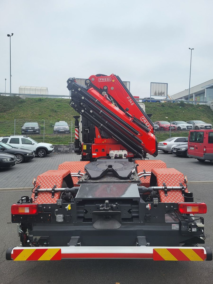 Tractor unit Volvo FMX 540 6x2 mit Kran Fassi F545.2.28: picture 10