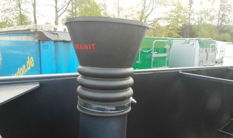 Trailer Feldrandcontainer 66m³ Gülle Wasser: picture 11