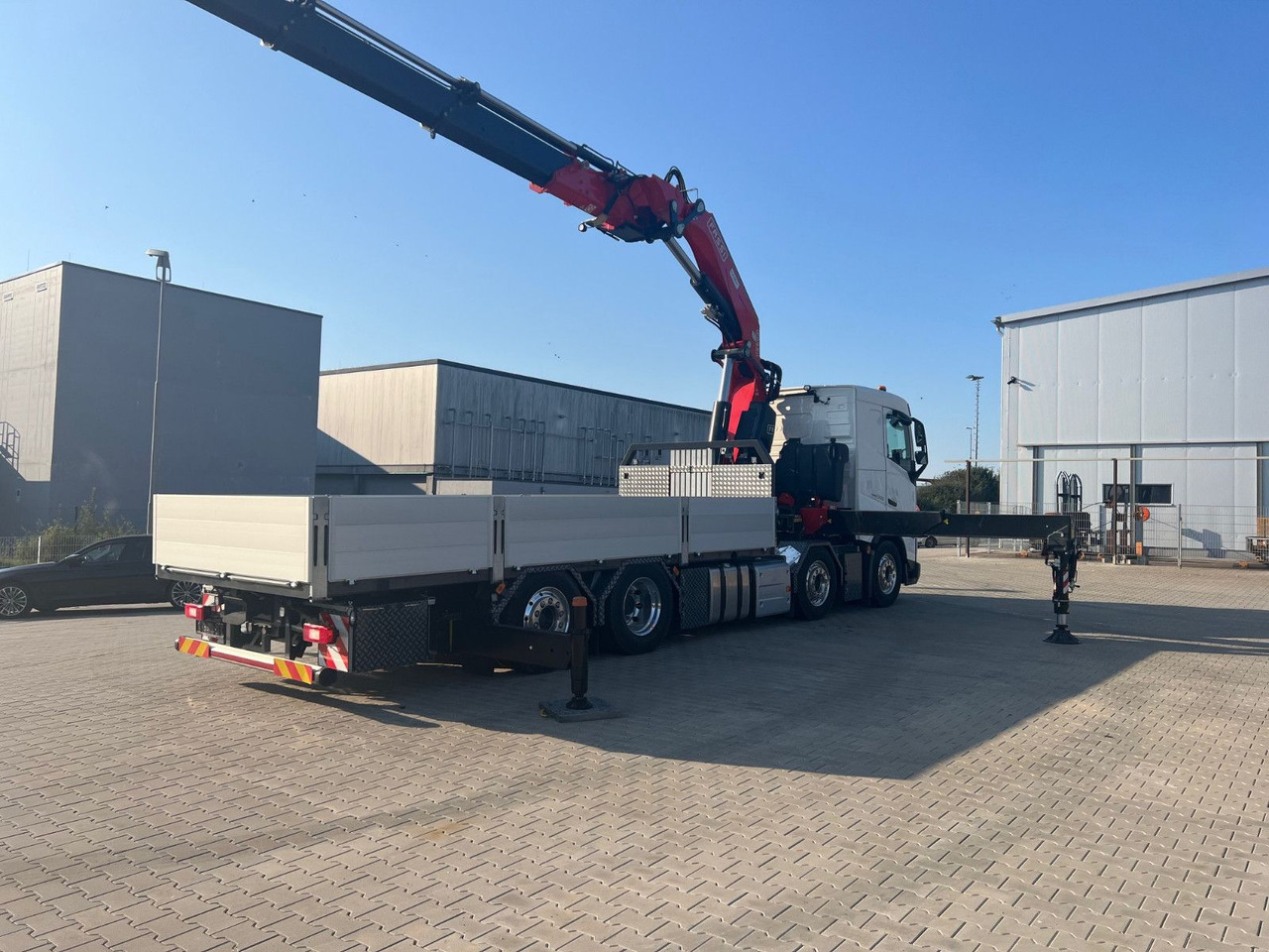 Dropside/ Flatbed truck, Crane truck Volvo FH 500 8x2 Kran F710 RA2.26: picture 7