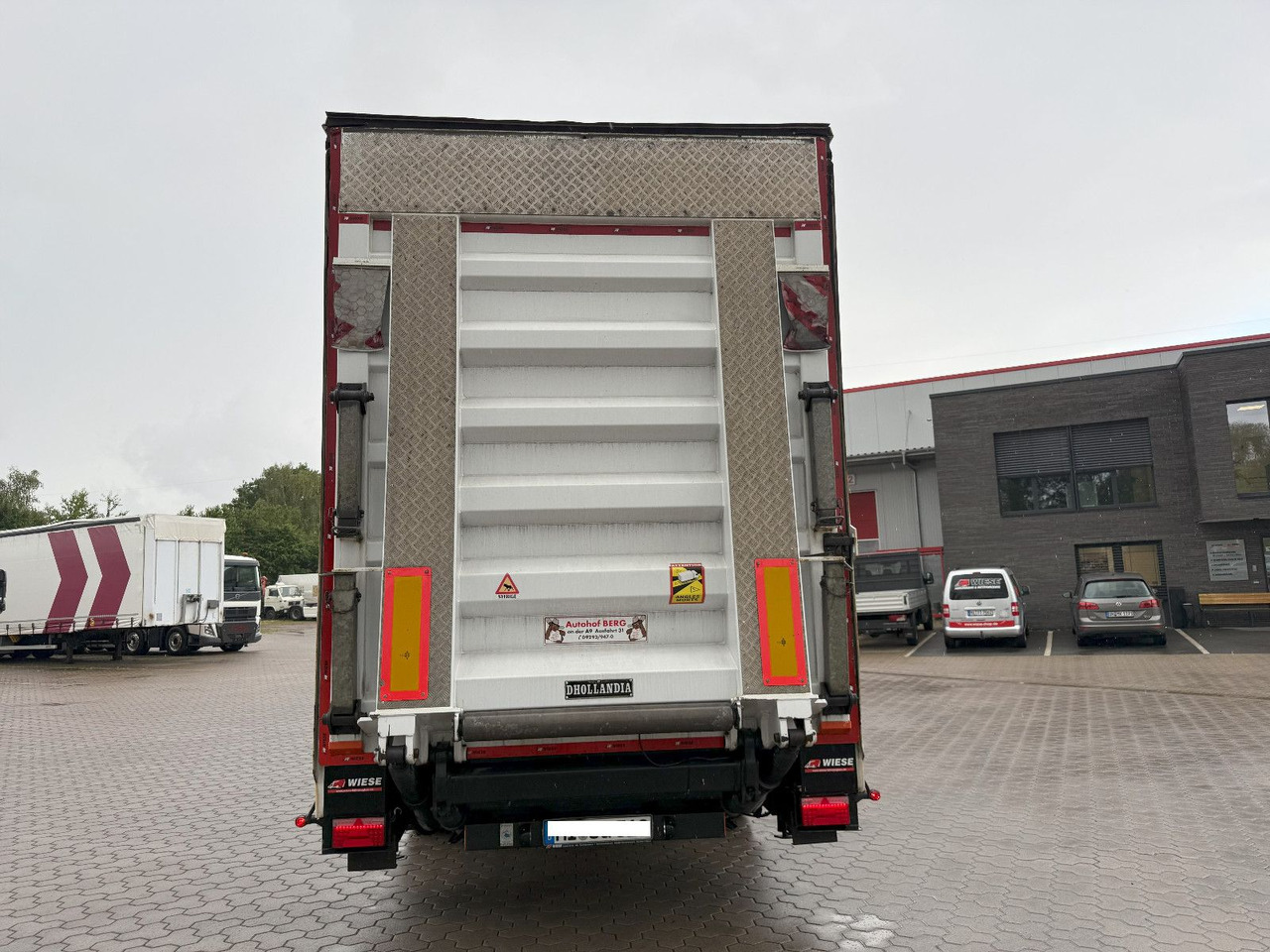 Wiese Mega Schiebeplane mit Dhollandia Rampe 9t - Curtainsider semi-trailer: picture 5 Wiese Mega Schiebeplane mit Dhollandia Rampe 9t - Curtainsider semi-trailer: picture 5