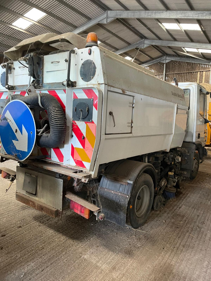 IVECO 17 E 17 - Road sweeper: picture 2 IVECO 17 E 17 - Road sweeper: picture 2