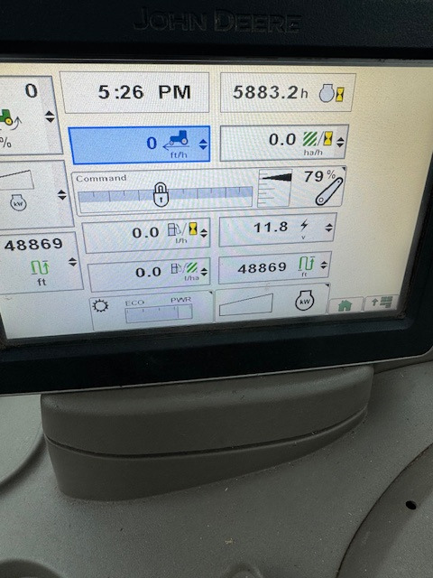 JOHN DEERE 6140R - Farm tractor: picture 2 JOHN DEERE 6140R - Farm tractor: picture 2