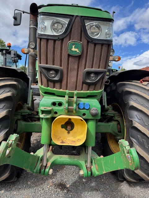 JOHN DEERE 6190R - Farm tractor: picture 2 JOHN DEERE 6190R - Farm tractor: picture 2