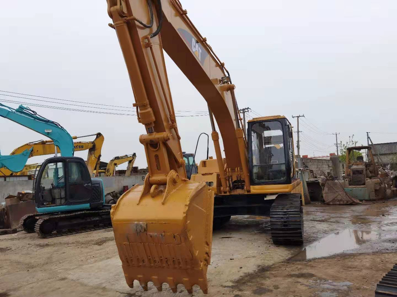 CATERPILLAR 320BL - Crawler excavator: picture 5 CATERPILLAR 320BL - Crawler excavator: picture 5