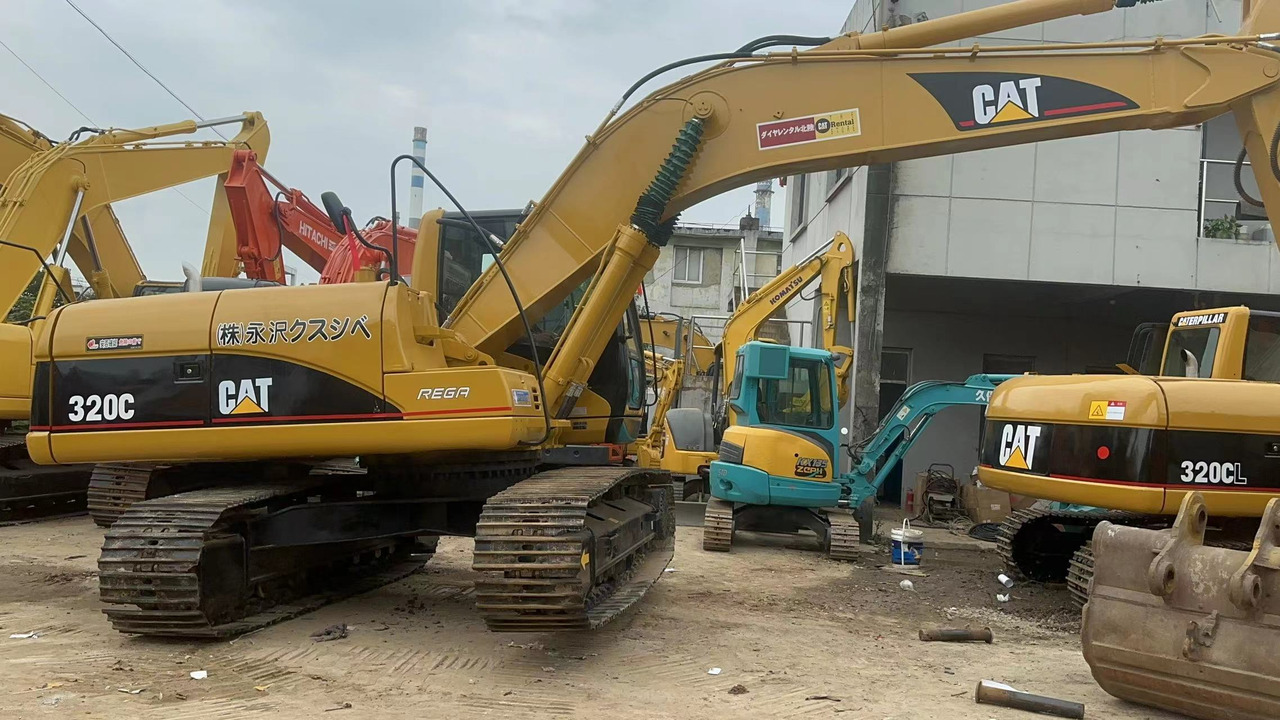 CATERPILLAR 320CL - Crawler excavator: picture 3 CATERPILLAR 320CL - Crawler excavator: picture 3