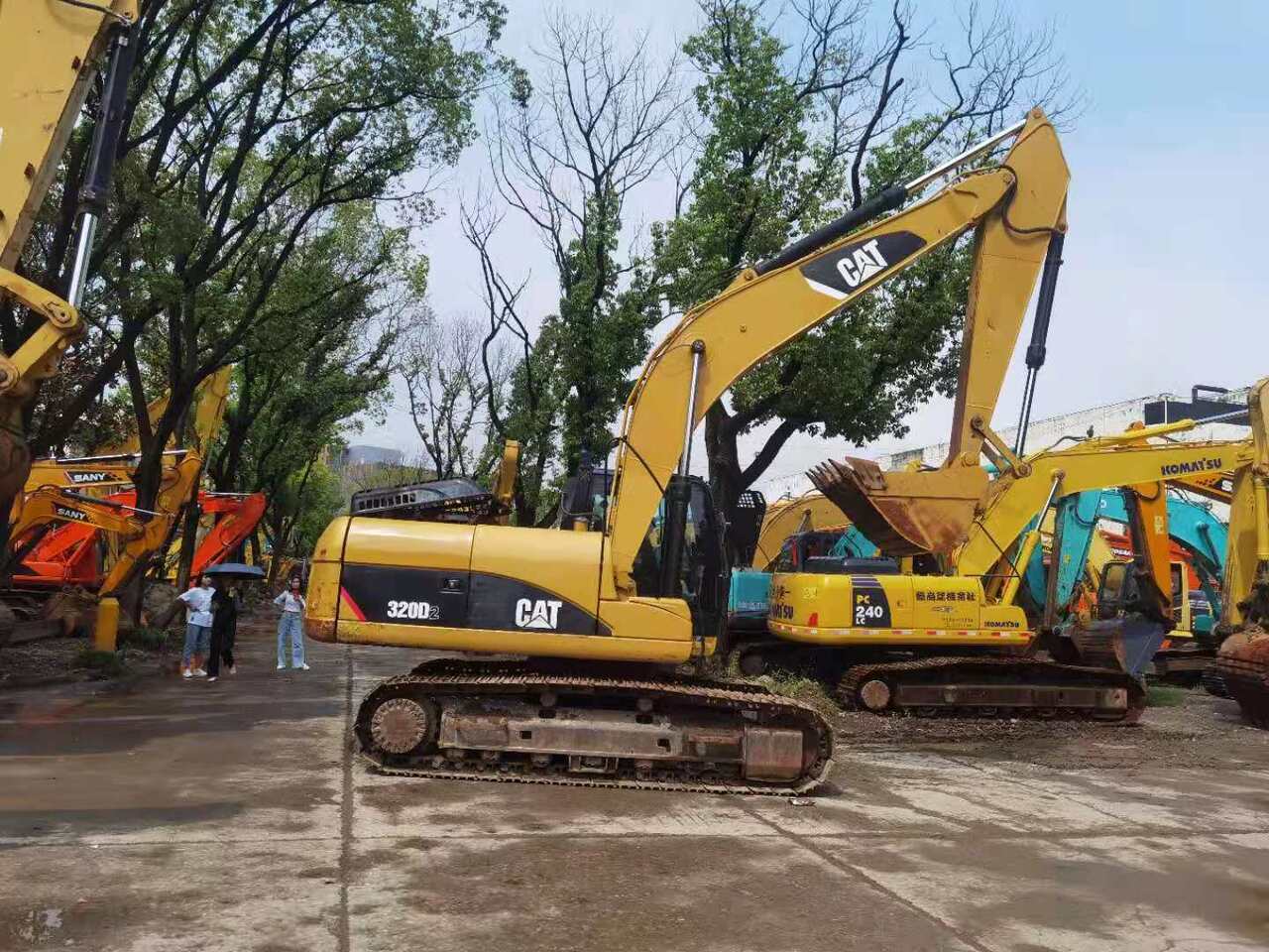 CATERPILLAR 320D2 - Crawler excavator: picture 1 CATERPILLAR 320D2 - Crawler excavator: picture 1