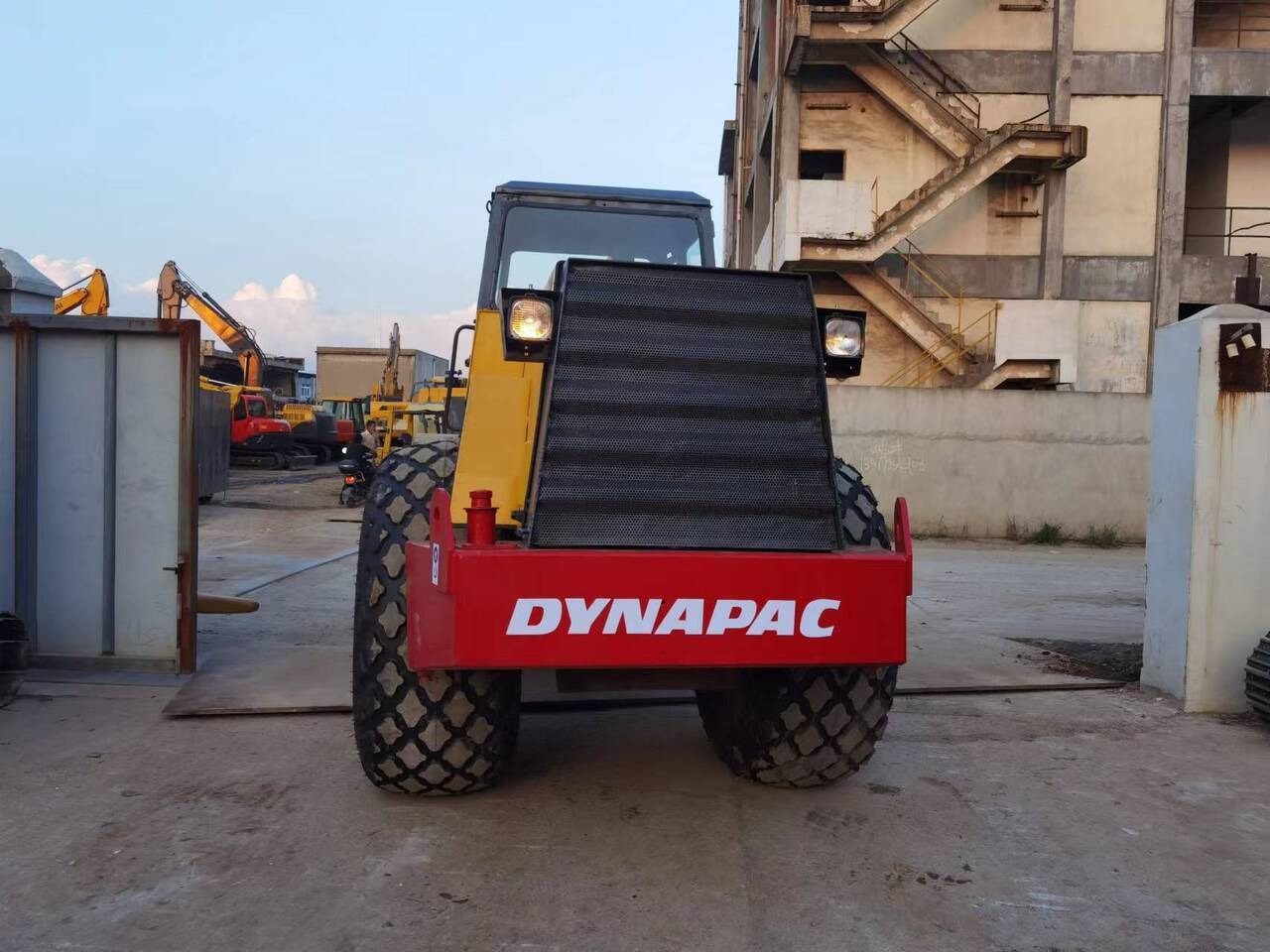 DYNAPAC CA301D - Roller: picture 2 DYNAPAC CA301D - Roller: picture 2
