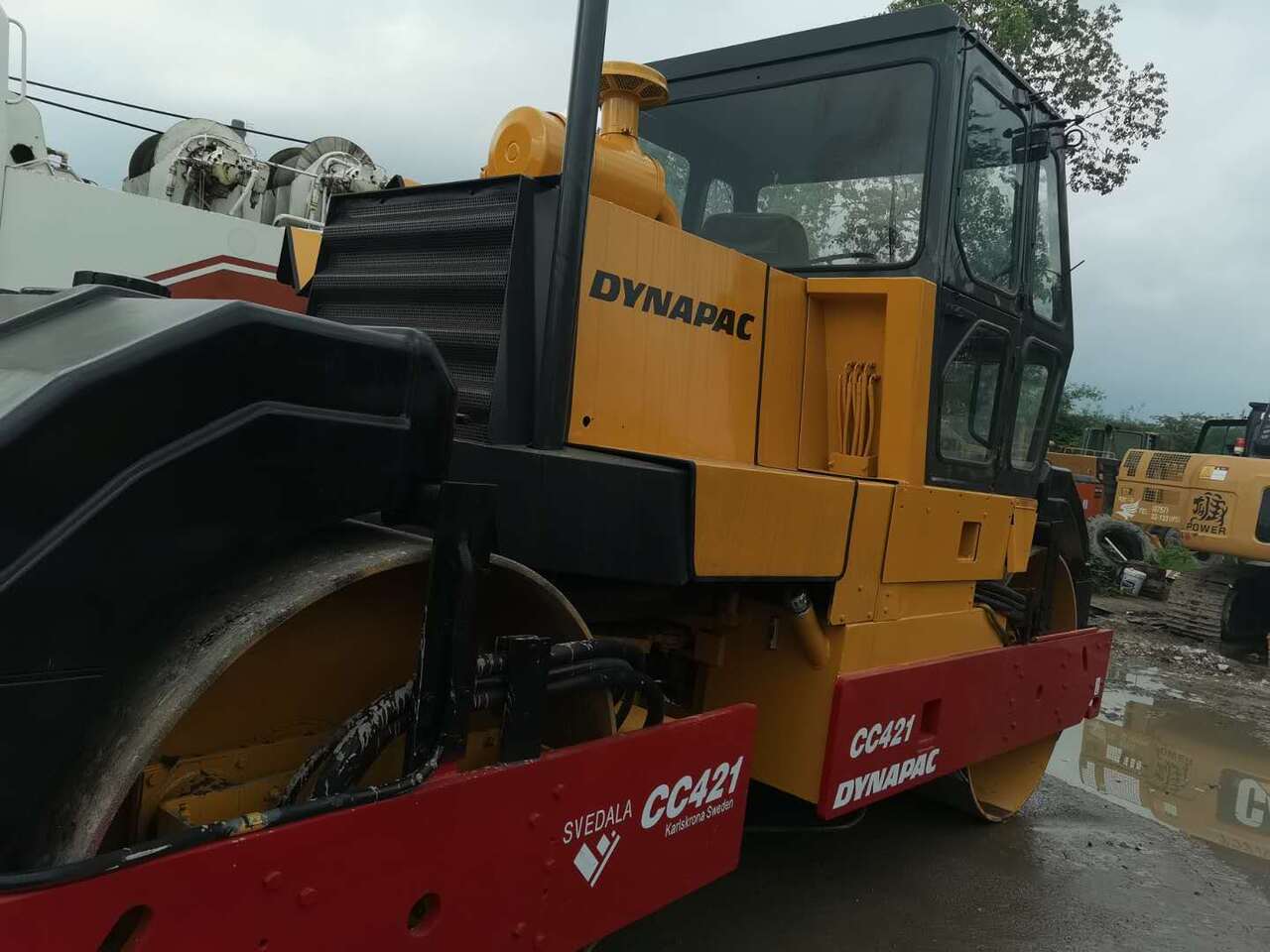 DYNAPAC CC421 - Roller: picture 2 DYNAPAC CC421 - Roller: picture 2