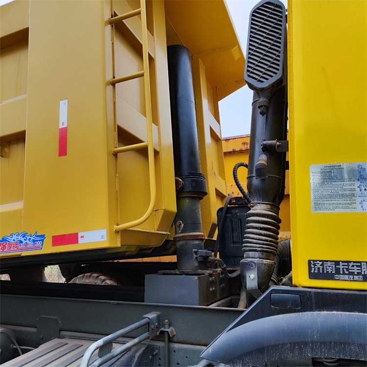 Tipper HOWO HOWO6x4 336hp: picture 8