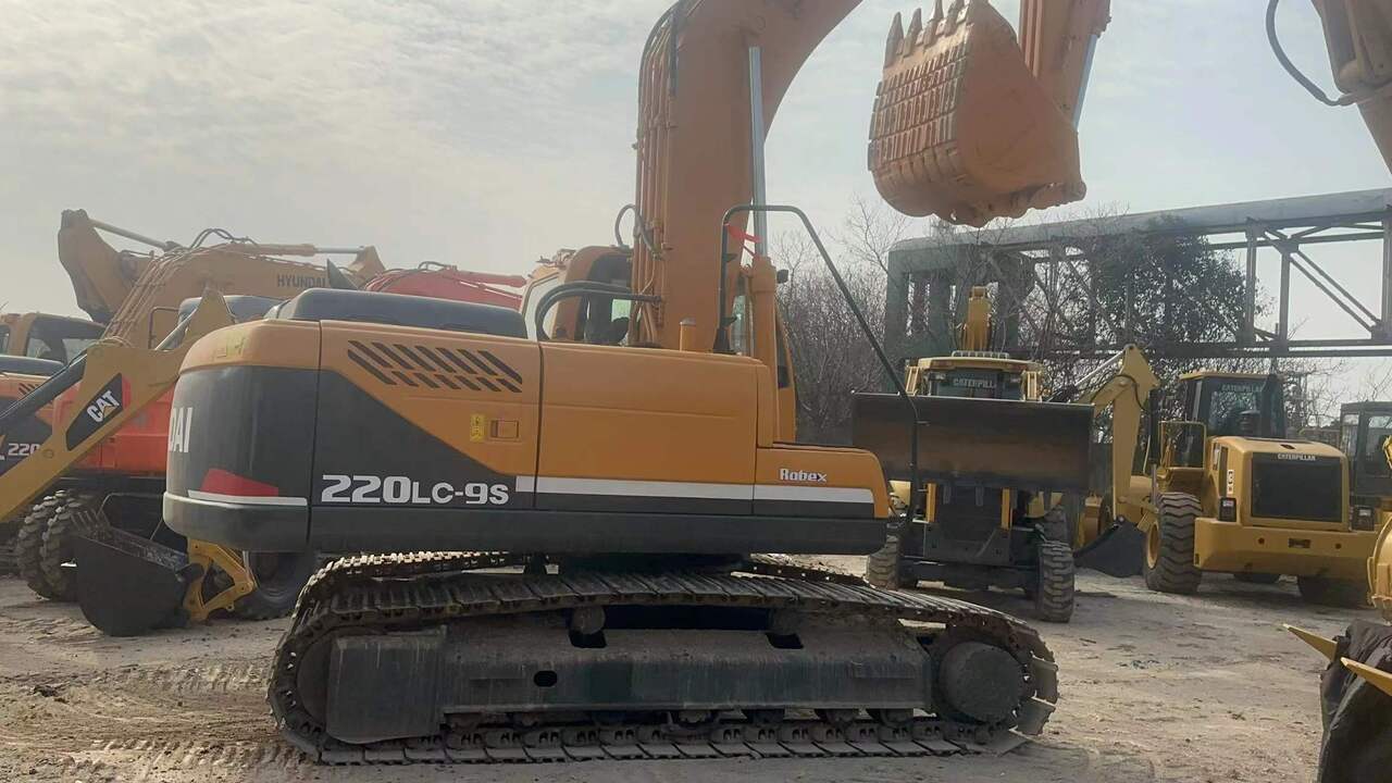HYUNDAI 220LC-9S - Crawler excavator: picture 1 HYUNDAI 220LC-9S - Crawler excavator: picture 1