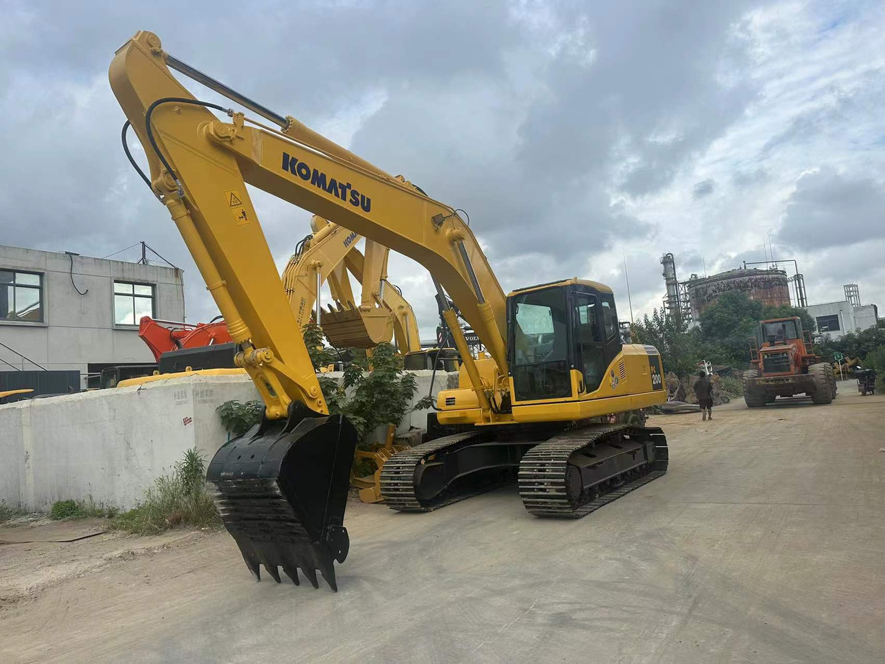 KOMATSU PC200-7 - Crawler excavator: picture 1 KOMATSU PC200-7 - Crawler excavator: picture 1