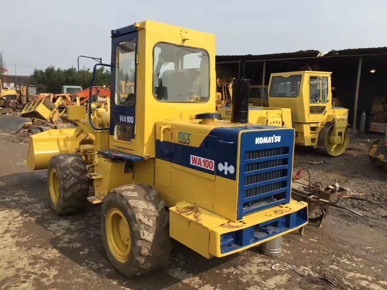 KOMATSU WA100 - Wheel loader: picture 1 KOMATSU WA100 - Wheel loader: picture 1