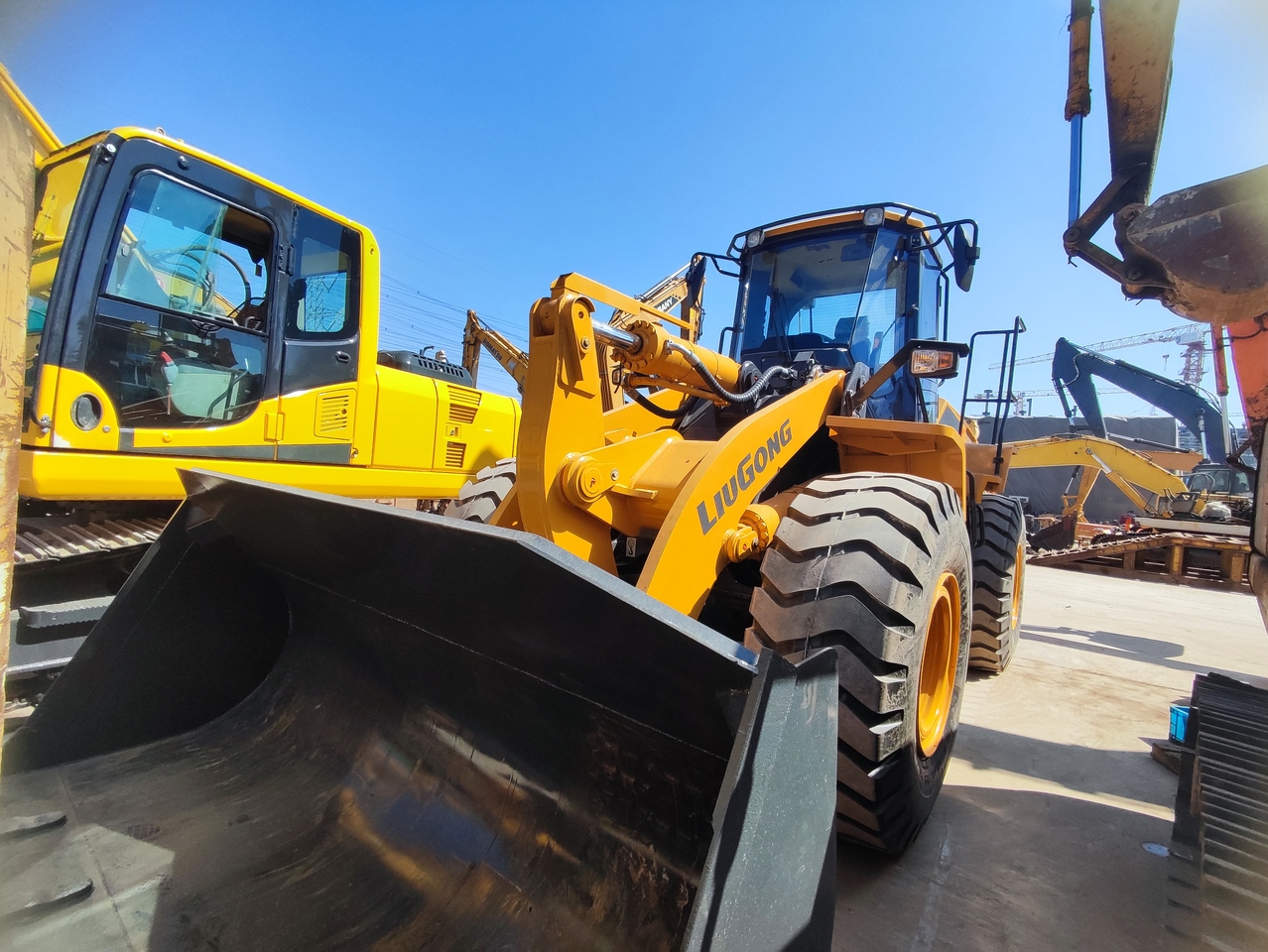 LIUGONG CLG856H - Wheel loader: picture 3 LIUGONG CLG856H - Wheel loader: picture 3