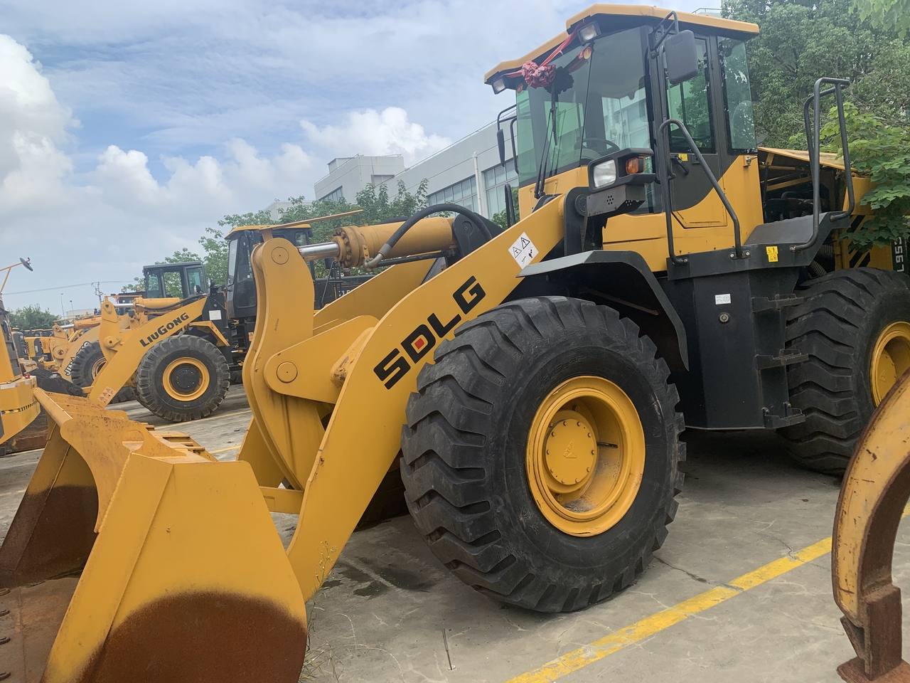 SDLG LG953 - Wheel loader: picture 2 SDLG LG953 - Wheel loader: picture 2