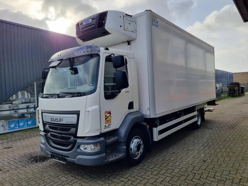 DAF LF 220 Kuhlkoffer/Carrier Supra 850MT / LBW/ EURO 6 / BITEMP - Refrigerated truck: picture 4 DAF LF 220 Kuhlkoffer/Carrier Supra 850MT / LBW/ EURO 6 / BITEMP - Refrigerated truck: picture 4