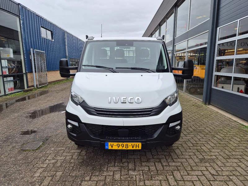 Iveco Daily 50C18 Pritsche 3.0D Euro 6 Hi-Matic GVW 3500 kg - Open body delivery van: picture 3 Iveco Daily 50C18 Pritsche 3.0D Euro 6 Hi-Matic GVW 3500 kg - Open body delivery van: picture 3