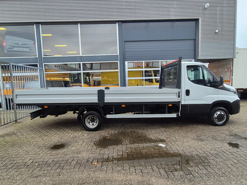 Iveco Daily 50C18 Pritsche 3.0D Euro 6 Hi-Matic GVW 3500 kg - Open body delivery van: picture 4 Iveco Daily 50C18 Pritsche 3.0D Euro 6 Hi-Matic GVW 3500 kg - Open body delivery van: picture 4