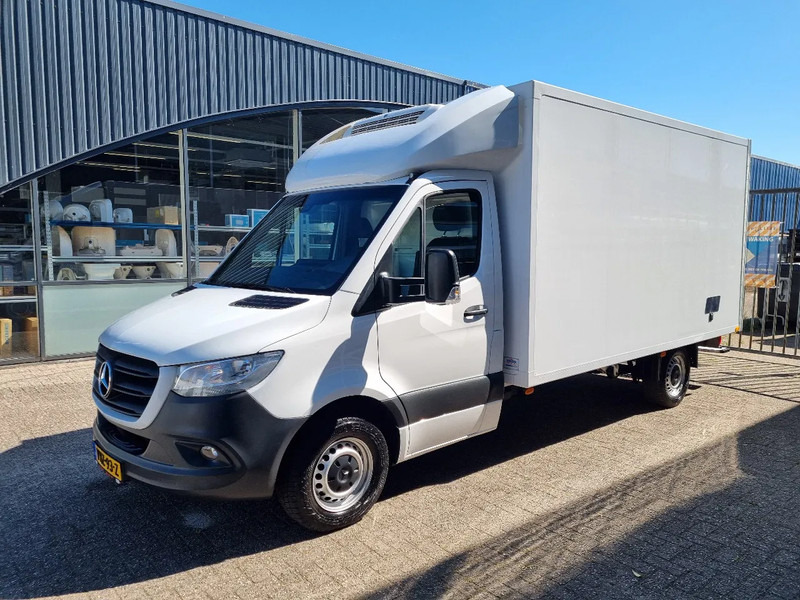Mercedes-Benz Sprinter 316 CDI Kuhlkoffer Thermoking V300MAX st 230V Euro 6D - Refrigerated delivery van: picture 4 Mercedes-Benz Sprinter 316 CDI Kuhlkoffer Thermoking V300MAX st 230V Euro 6D - Refrigerated delivery van: picture 4