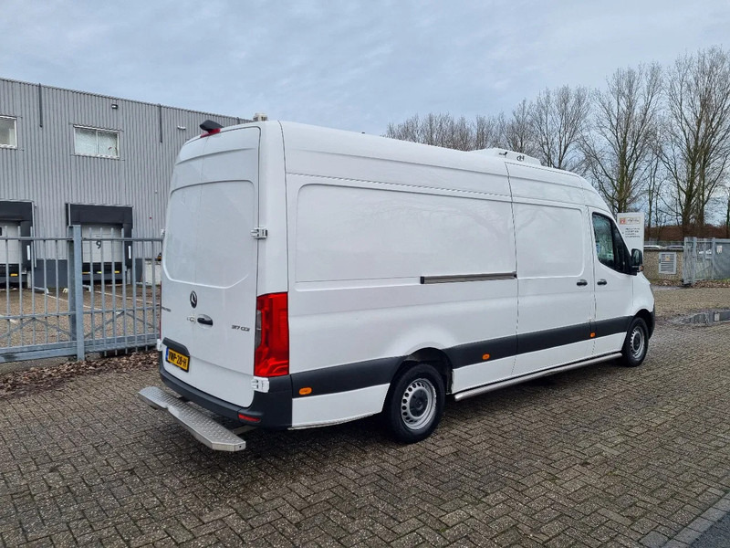 Mercedes-Benz Sprinter 317 CDI Koelwagen Konvekta +20C/-20C ST 230V - Refrigerated delivery van: picture 2 Mercedes-Benz Sprinter 317 CDI Koelwagen Konvekta +20C/-20C ST 230V - Refrigerated delivery van: picture 2
