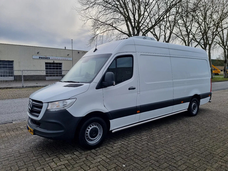 Mercedes-Benz Sprinter 317 CDI Koelwagen Konvekta +20C/-20C ST 230V - Refrigerated delivery van: picture 4 Mercedes-Benz Sprinter 317 CDI Koelwagen Konvekta +20C/-20C ST 230V - Refrigerated delivery van: picture 4