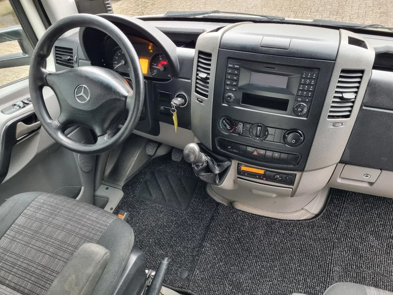 Closed box van Mercedes-Benz Sprinter 513 CDI Koffer 21kub 130 pk Euro 5B GVW 5300 KG: picture 8
