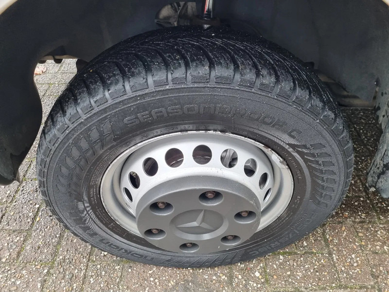 Closed box van Mercedes-Benz Sprinter 513 CDI Koffer 21kub 130 pk Euro 5B GVW 5300 KG: picture 11