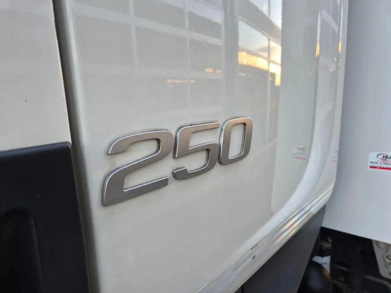 Refrigerated truck Volvo FL 12.250 Kuhlkoffer Carrier 850MT ST 380V -30/+30/ LBW/ EURO 6: picture 19
