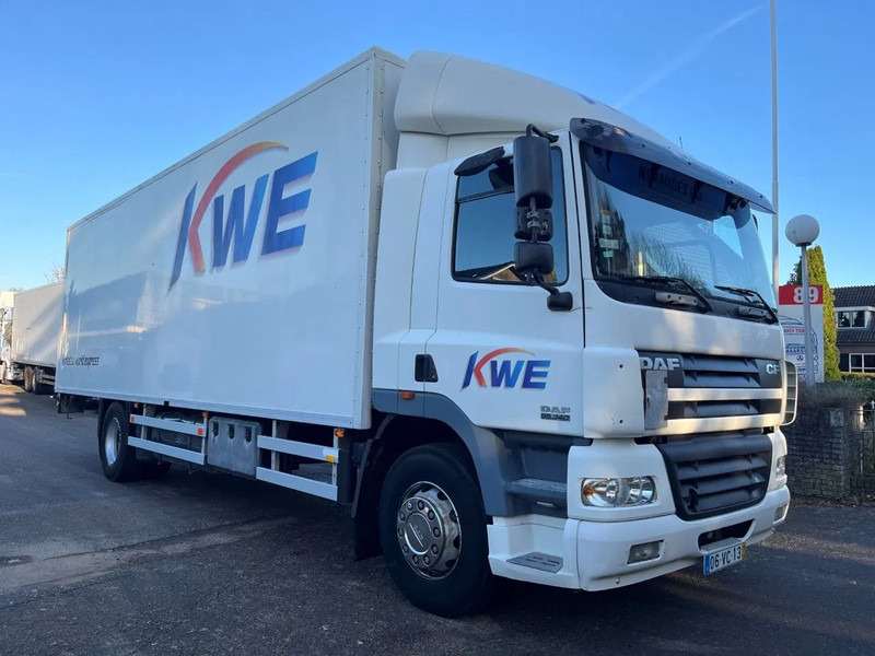 DAF CF 85.380 4x2 Box - Box truck: picture 2 DAF CF 85.380 4x2 Box - Box truck: picture 2