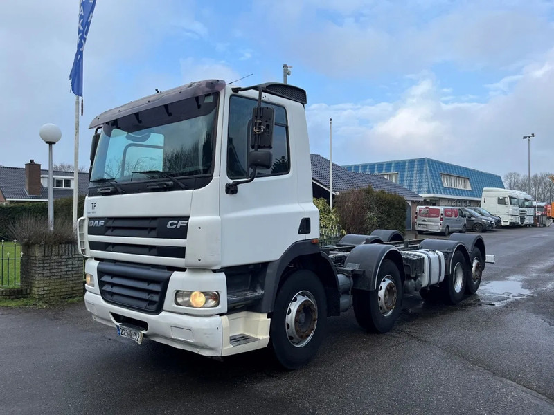 DAF CF 85.430 EURO 3 8X2 CHASSIS - Cab chassis truck: picture 1 DAF CF 85.430 EURO 3 8X2 CHASSIS - Cab chassis truck: picture 1