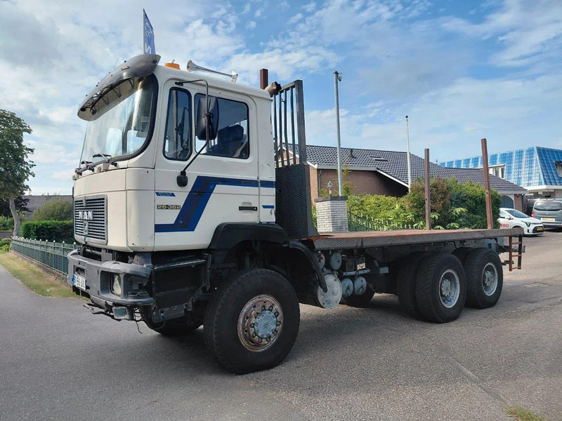 MAN 26.362 6x6 Steel Suspension - Dropside/ Flatbed truck: picture 1 MAN 26.362 6x6 Steel Suspension - Dropside/ Flatbed truck: picture 1