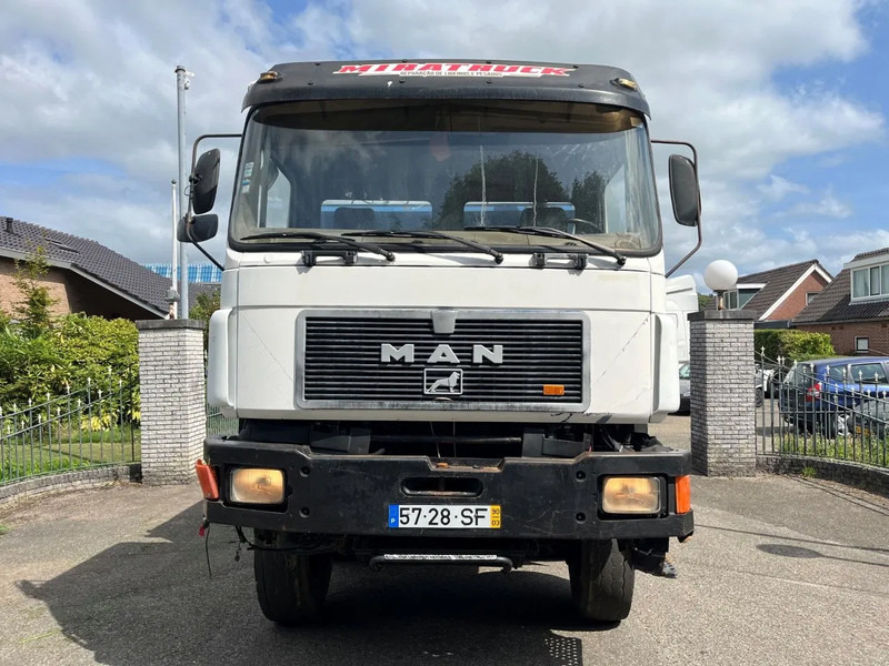 MAN 35.372 35 302 8X6 KIPPER MANUAL ZF GEARBOX FULL STEEL SPRING - Tipper: picture 2 MAN 35.372 35 302 8X6 KIPPER MANUAL ZF GEARBOX FULL STEEL SPRING - Tipper: picture 2