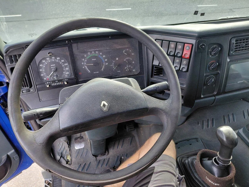 Tanker truck Renault Premium 300 6x2 Silo !!! MECHANIC INJECTORS AND FUEL PUMP !!!: picture 10 Tanker truck Renault Premium 300 6x2 Silo !!! MECHANIC INJECTORS AND FUEL PUMP !!!: picture 10