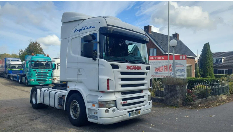 Scania R420 4x2 MANUAL GEARBOX RETARDER - Tractor unit: picture 2 Scania R420 4x2 MANUAL GEARBOX RETARDER - Tractor unit: picture 2