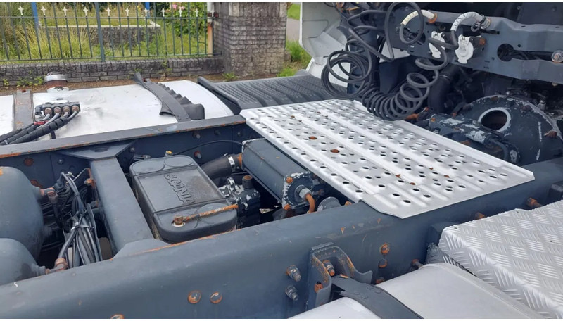 Scania R420 MANUAL RETARDER AIRCO CLIMA - Tractor unit: picture 4 Scania R420 MANUAL RETARDER AIRCO CLIMA - Tractor unit: picture 4