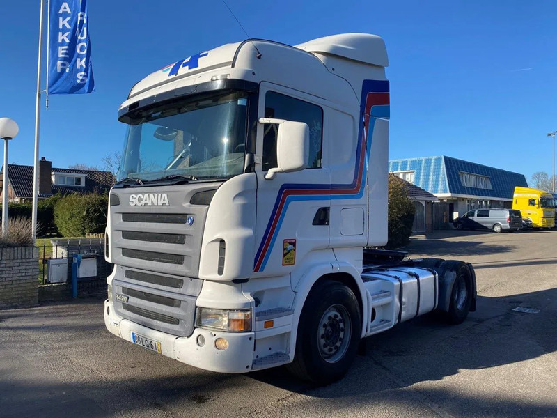 Scania R420 MANUAL + RETARDER + AIRCO - Tractor unit: picture 1 Scania R420 MANUAL + RETARDER + AIRCO - Tractor unit: picture 1