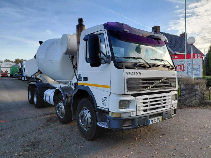 Volvo FM 12.340 8x4 Mixer Steel Suspension - Concrete mixer truck: picture 2 Volvo FM 12.340 8x4 Mixer Steel Suspension - Concrete mixer truck: picture 2