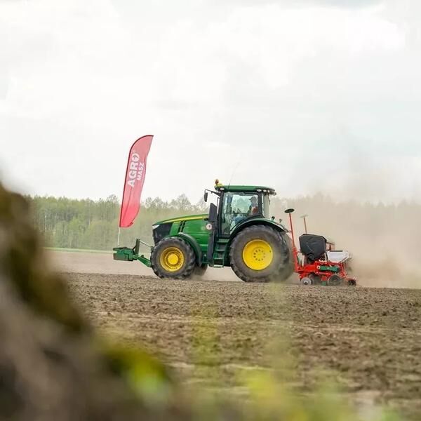 AGRO-MASZ FALCON - SIEWNIK PUNKTOWY - Precision seeder: picture 4 AGRO-MASZ FALCON - SIEWNIK PUNKTOWY - Precision seeder: picture 4
