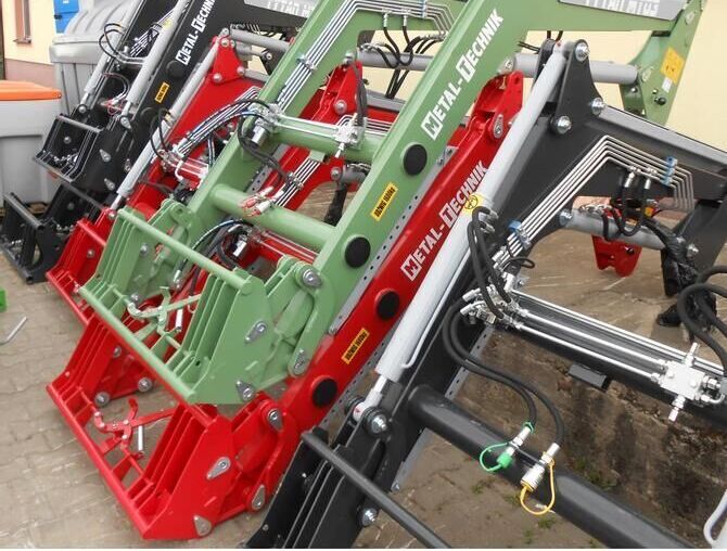 Metal-Technik Frontlader für Massey Ferguson/ Front loader/ Ładowacz TUR - Front loader for tractor for Farm tractor: picture 3 Metal-Technik Frontlader für Massey Ferguson/ Front loader/ Ładowacz TUR - Front loader for tractor for Farm tractor: picture 3