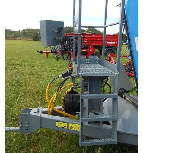 ZAMET Wóz paszowy FIDER 11 m3 - Forage mixer wagon: picture 4 ZAMET Wóz paszowy FIDER 11 m3 - Forage mixer wagon: picture 4