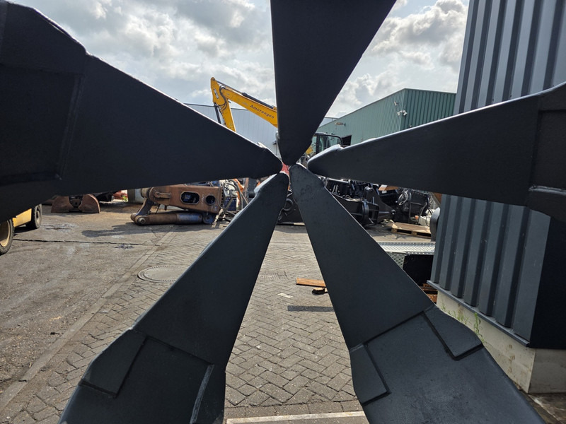 Grapple for Construction machinery Liebherr gm 75 poliepgrijper 3500 liter orange peel liebherr lh 110 lh 150mantsinen 3500 liter: picture 7 Grapple for Construction machinery Liebherr gm 75 poliepgrijper 3500 liter orange peel liebherr lh 110 lh 150mantsinen 3500 liter: picture 7