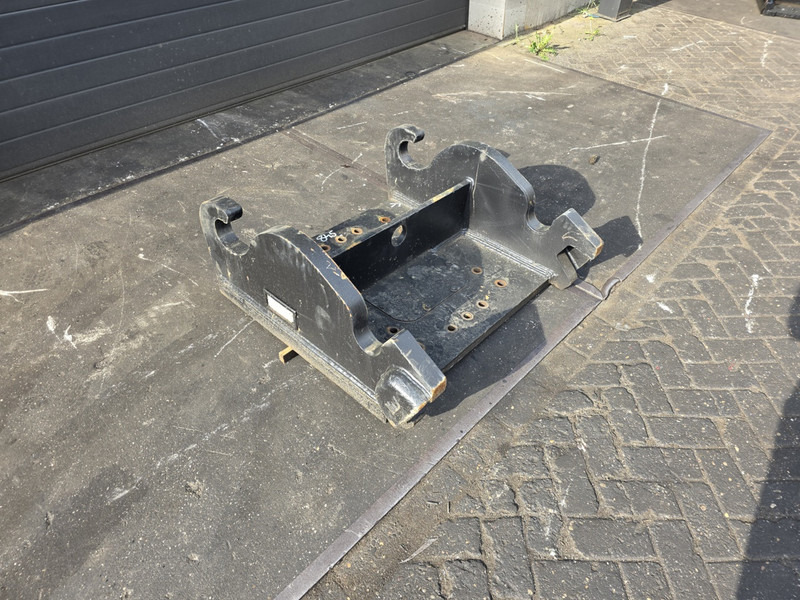 Adaptor plate cw55 caterpillar verachtert hammer crusher plate cw55 caterpillar - Quick coupler: picture 5 Adaptor plate cw55 caterpillar verachtert hammer crusher plate cw55 caterpillar - Quick coupler: picture 5