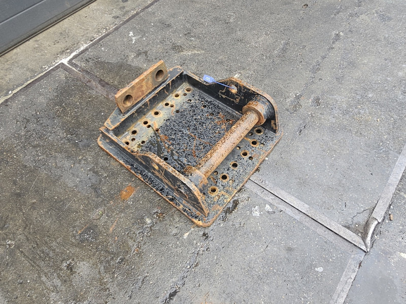 Kopplaat lehnhof cat patroon hammer plate lehnhof cat verachtert - Quick coupler for Construction machinery: picture 1 Kopplaat lehnhof cat patroon hammer plate lehnhof cat verachtert - Quick coupler for Construction machinery: picture 1
