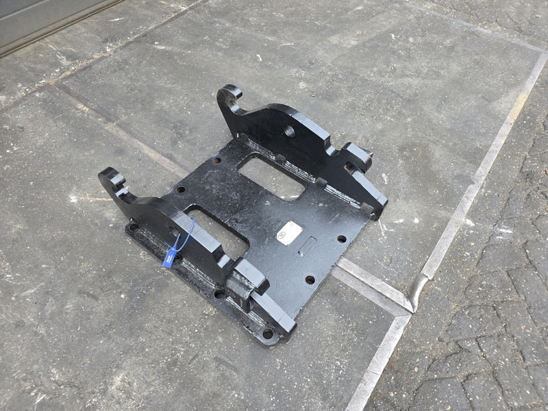 Kopplaat npk cw40 cw30 adapter plate verachtert cw40 - Quick coupler for Construction machinery: picture 2 Kopplaat npk cw40 cw30 adapter plate verachtert cw40 - Quick coupler for Construction machinery: picture 2
