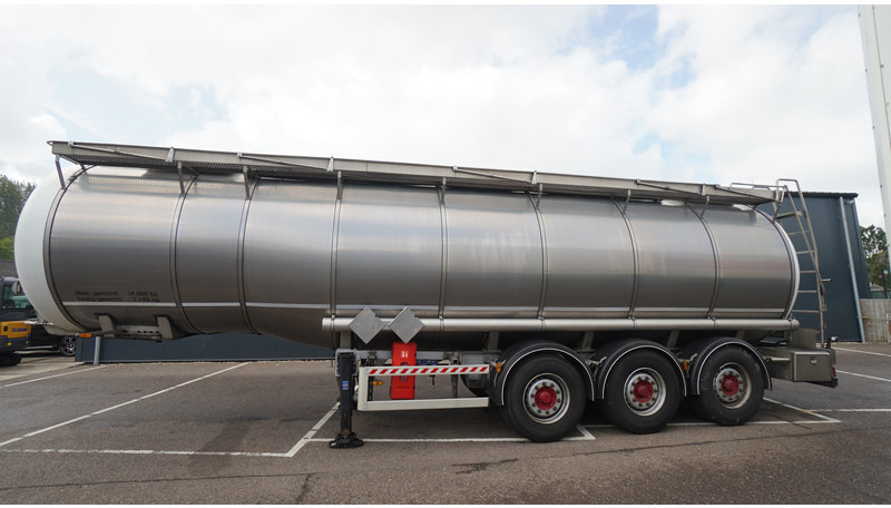 Indox 3 AXLE ADR CHEMICAL AD-BLUE TANK TRAILER 35.115LTR - Tanker semi-trailer: picture 1 Indox 3 AXLE ADR CHEMICAL AD-BLUE TANK TRAILER 35.115LTR - Tanker semi-trailer: picture 1