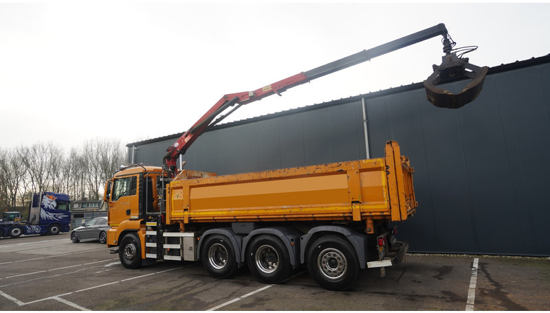 MAN TGS 35-440 8X4 2 SIDE TIPPER WITH HMF Z 1943 CRANE 415.000KM - Crane truck: picture 4 MAN TGS 35-440 8X4 2 SIDE TIPPER WITH HMF Z 1943 CRANE 415.000KM - Crane truck: picture 4