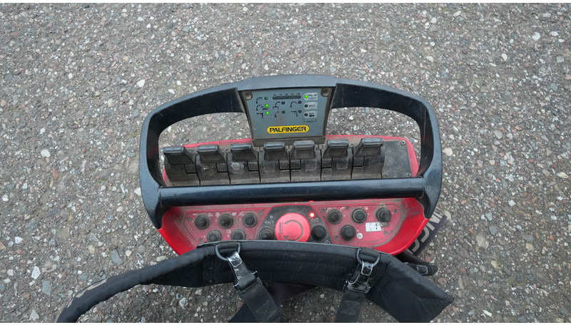 MAN TGS 41.460 8X4 OPEN BOX WITH PALFINGER PK 40002 EH CRANE 384.000KM - Crane truck: picture 5 MAN TGS 41.460 8X4 OPEN BOX WITH PALFINGER PK 40002 EH CRANE 384.000KM - Crane truck: picture 5