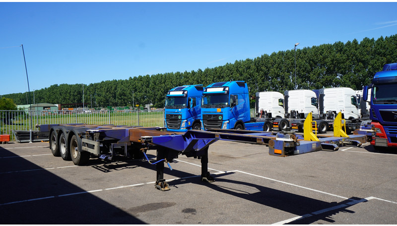 Pacton 3 AXLE MULTI CONTAINER TRANSPORT TRAILER EXTENDABLE 45 FT - Container transporter/ Swap body semi-trailer: picture 3 Pacton 3 AXLE MULTI CONTAINER TRANSPORT TRAILER EXTENDABLE 45 FT - Container transporter/ Swap body semi-trailer: picture 3