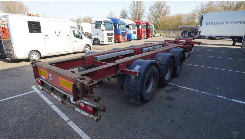 Renders 3 AXLE EXTENDABLE CONTAINER TRANSPORT TRAILER - Container transporter/ Swap body semi-trailer: picture 5 Renders 3 AXLE EXTENDABLE CONTAINER TRANSPORT TRAILER - Container transporter/ Swap body semi-trailer: picture 5