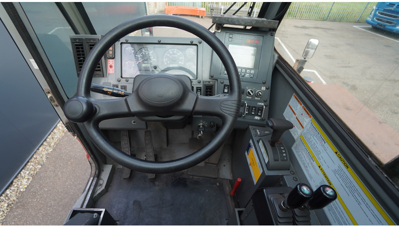 Tadano-Faun GR-300EX WITH JIB 4X4X4 ROUGH TERRAIN CRANE - Crane truck: picture 5 Tadano-Faun GR-300EX WITH JIB 4X4X4 ROUGH TERRAIN CRANE - Crane truck: picture 5